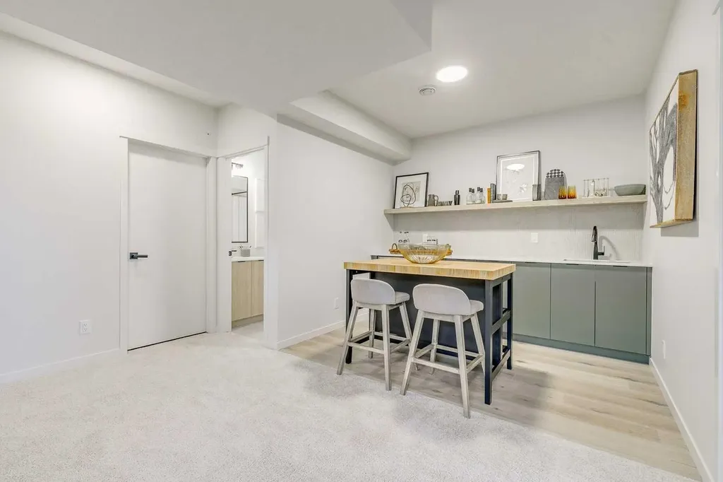 227 Lucas Common NW Calgary AB T3P 2B3