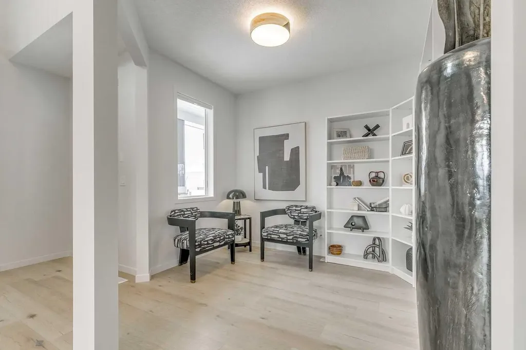 227 Lucas Common NW Calgary AB T3P 2B3