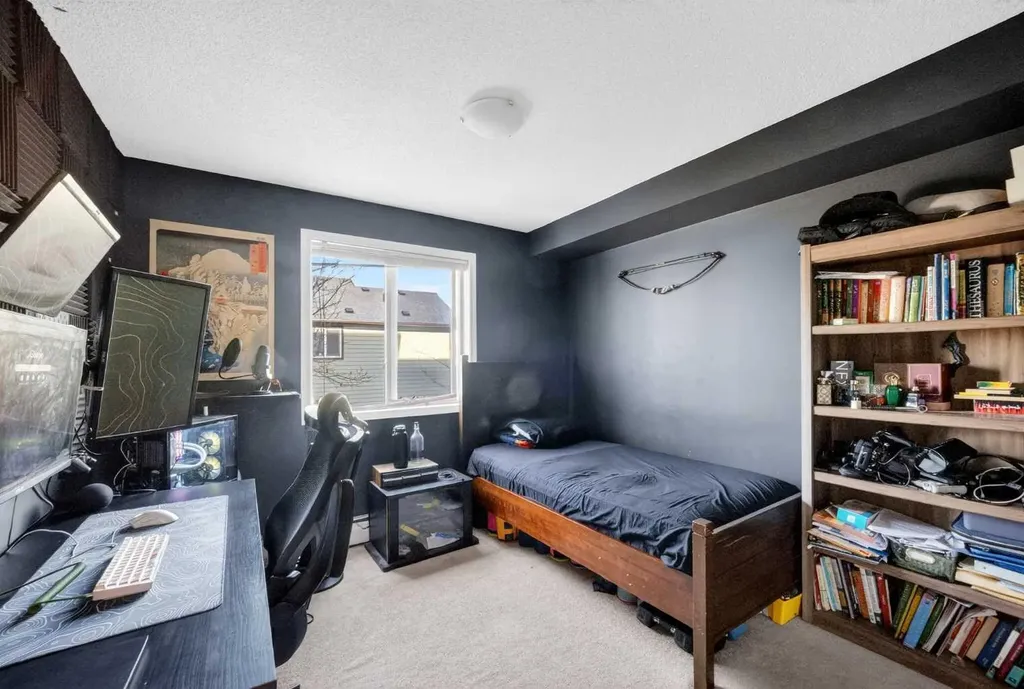 7110 80 Avenue NE Calgary AB T3J 0N4