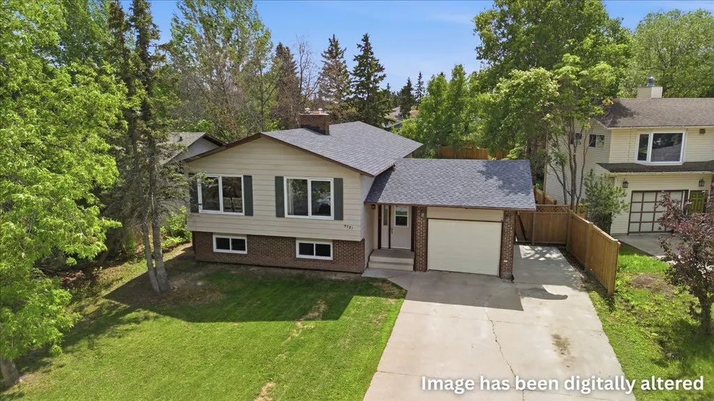 9721 75 Avenue Grande Prairie AB T8V 4X1