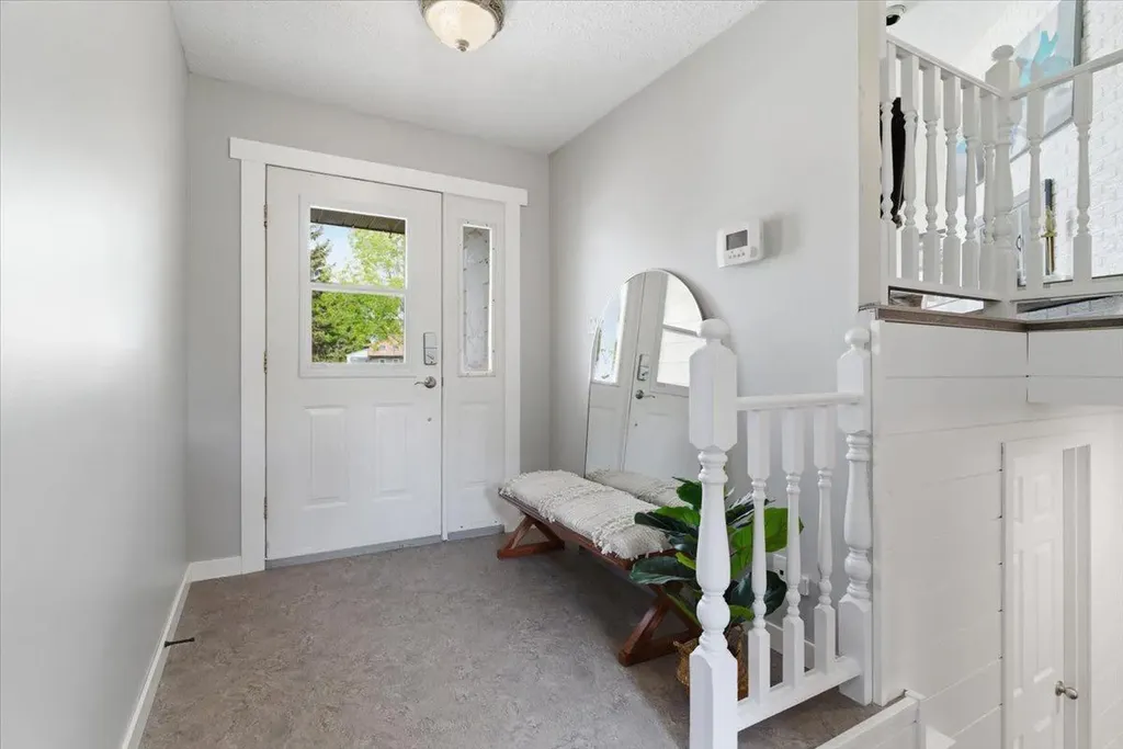 9721 75 Avenue Grande Prairie AB T8V 4X1