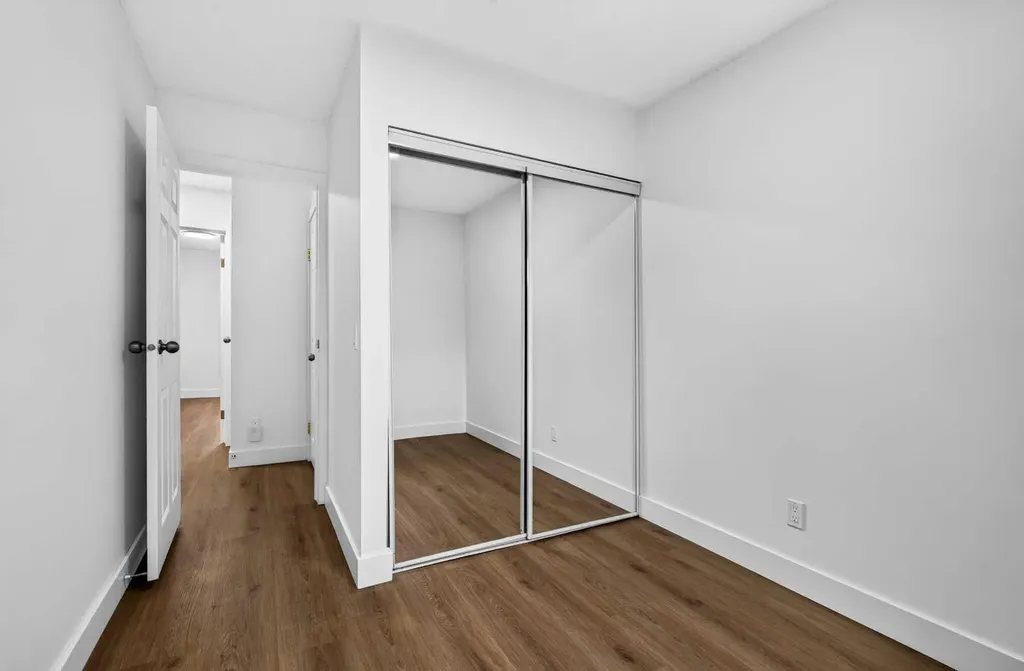 6223 31 Avenue NW Calgary AB T3B 3X2