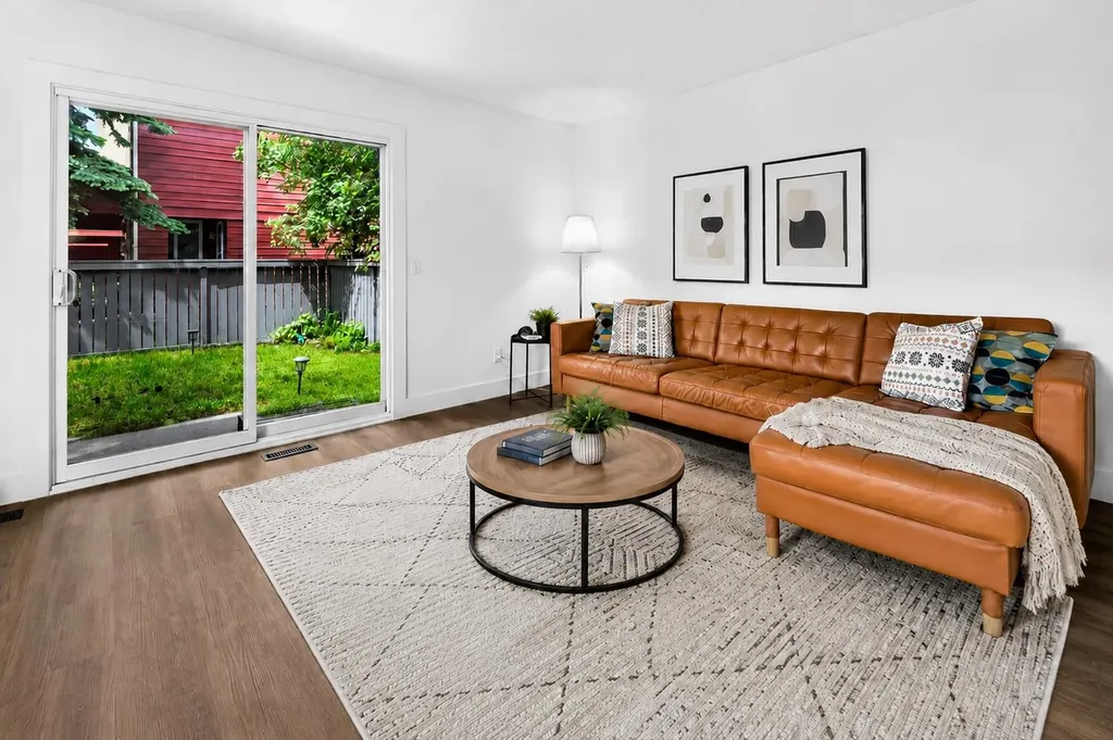 6223 31 Avenue NW Calgary AB T3B 3X2
