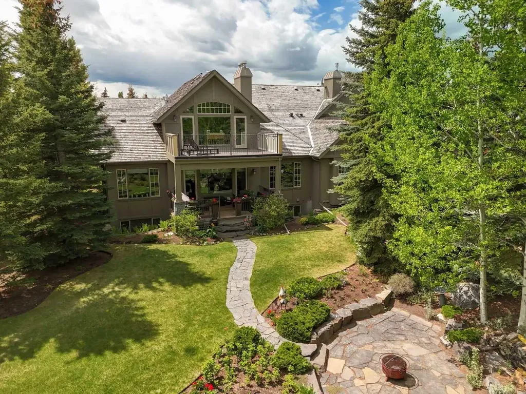 160 Stonepine Drive Rural Rocky View County AB T3Z3B5