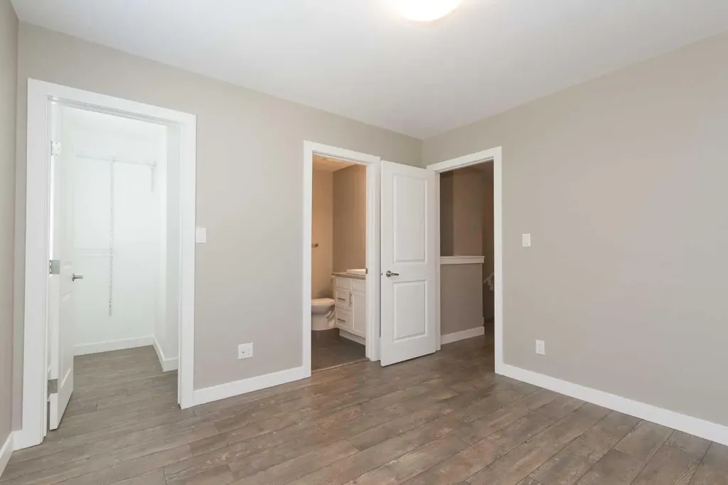 12504 119 Avenue NW Edmonton AB T5L 2Z5