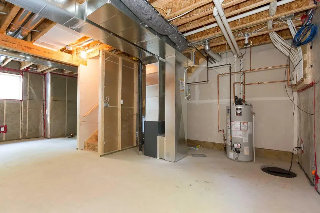 12504 119 Avenue NW Edmonton AB T5L 2Z5