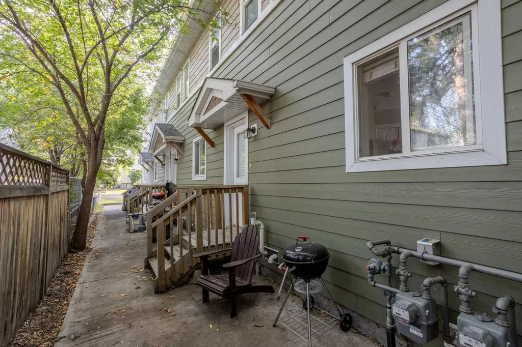 12504 119 Avenue NW Edmonton AB T5L 2Z5