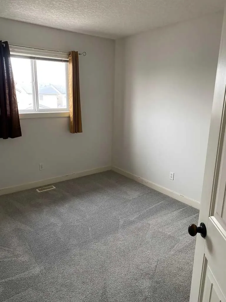 210 Saddlebrook Way NE Calgary AB T3J 0B5