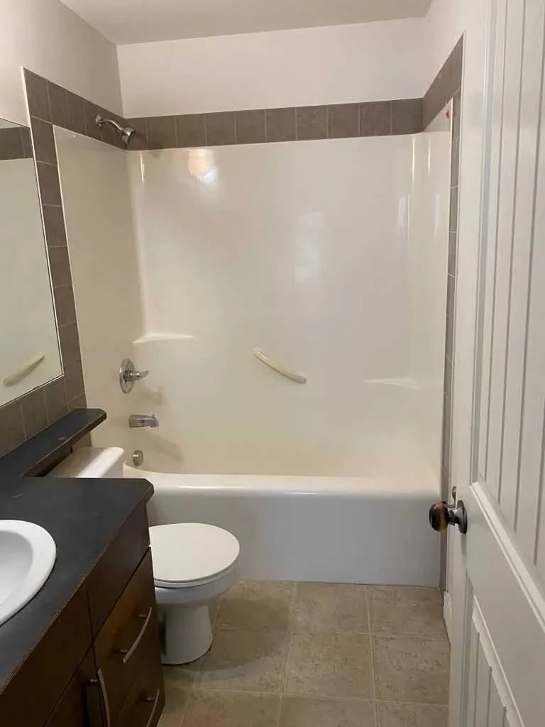 210 Saddlebrook Way NE Calgary AB T3J 0B5