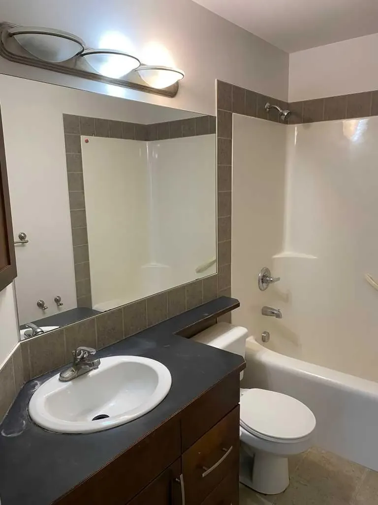 210 Saddlebrook Way NE Calgary AB T3J 0B5