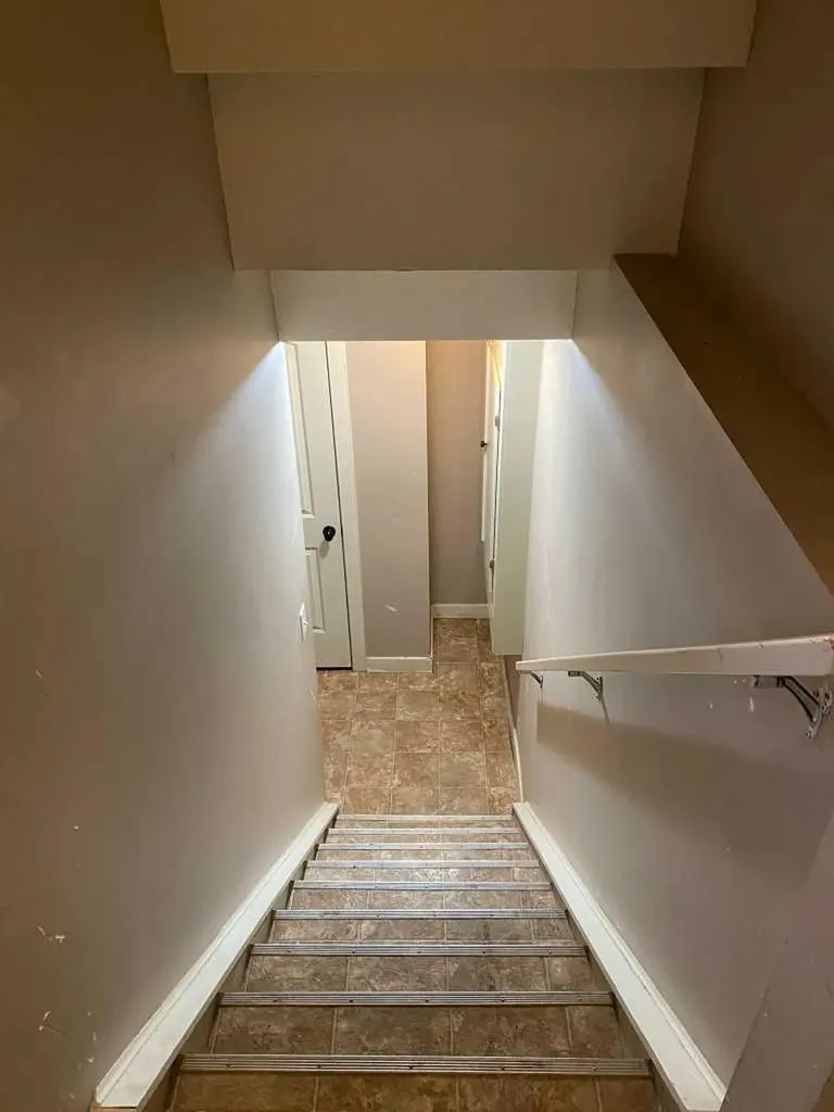 210 Saddlebrook Way NE Calgary AB T3J 0B5