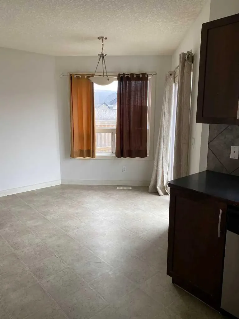 210 Saddlebrook Way NE Calgary AB T3J 0B5