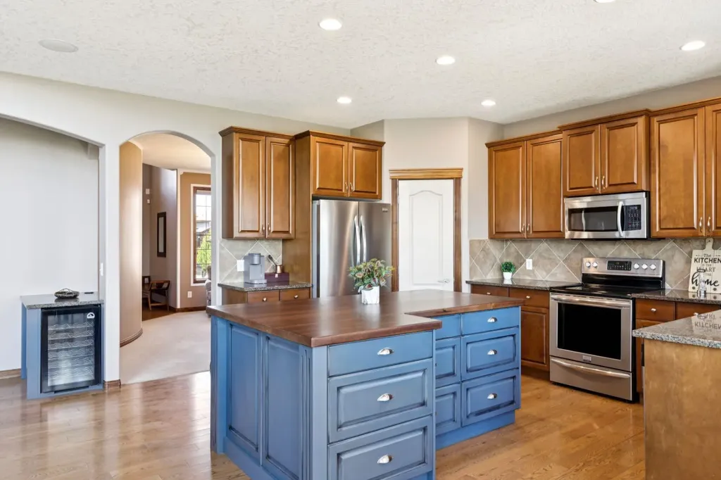 35 Tremblant Point SW Calgary AB T3H 0B9