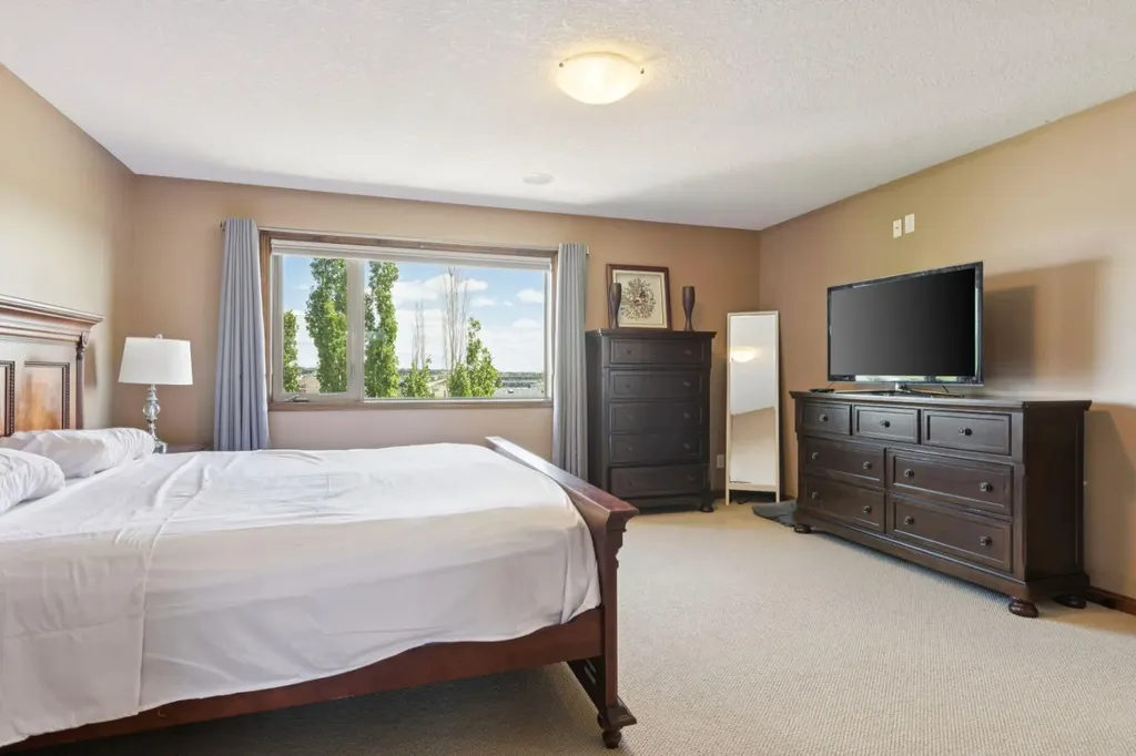 35 Tremblant Point SW Calgary AB T3H 0B9