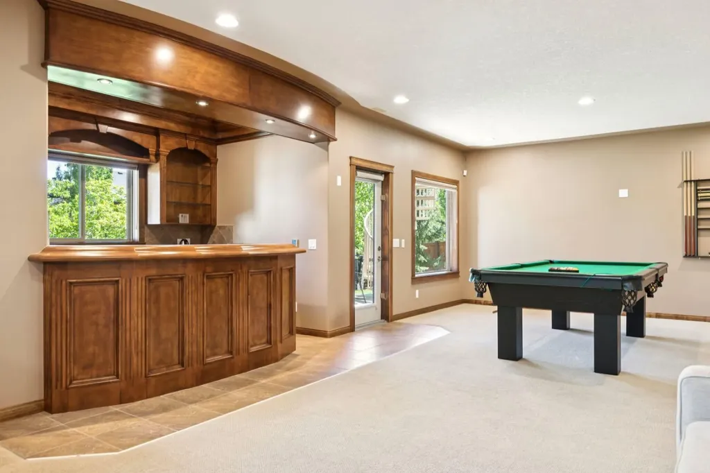 35 Tremblant Point SW Calgary AB T3H 0B9