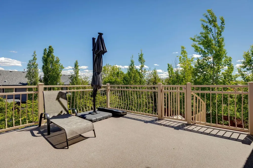 35 Tremblant Point SW Calgary AB T3H 0B9