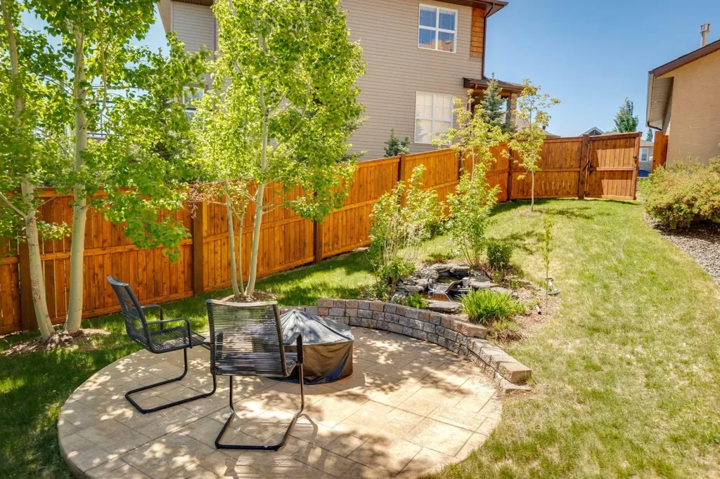 35 Tremblant Point SW Calgary AB T3H 0B9