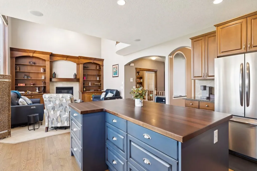 35 Tremblant Point SW Calgary AB T3H 0B9