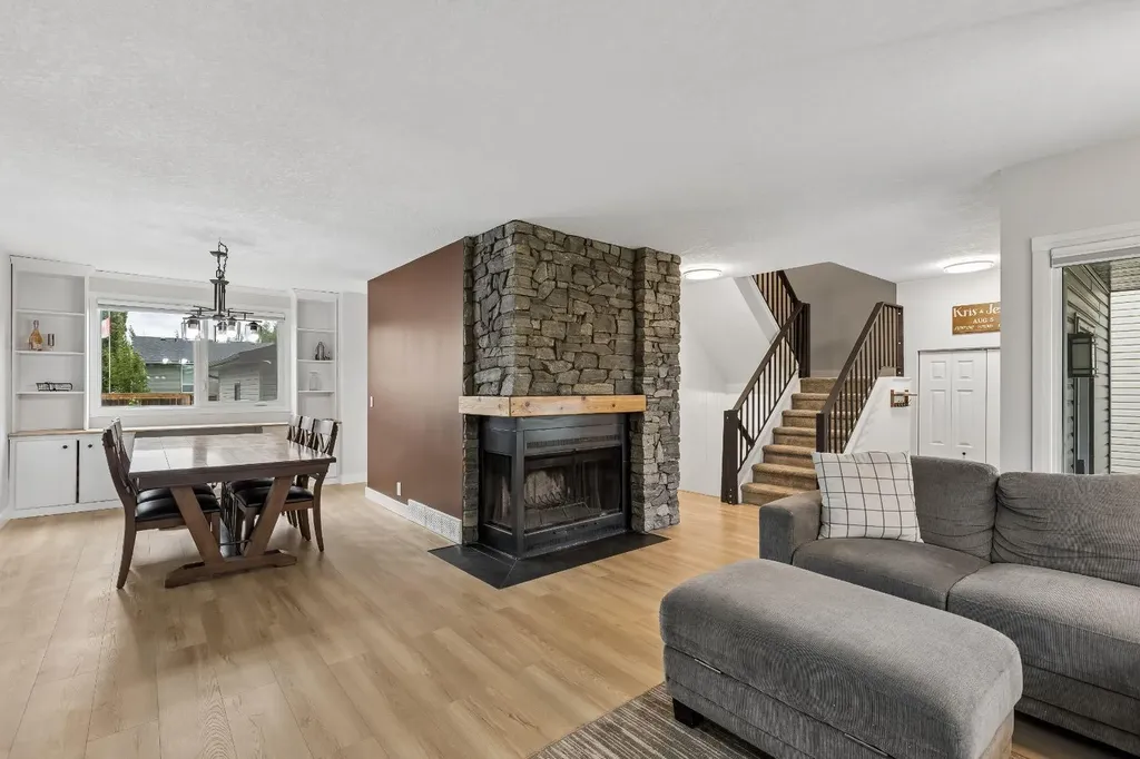 2129 Summerfield Boulevard SE Airdrie AB T4B 1X2