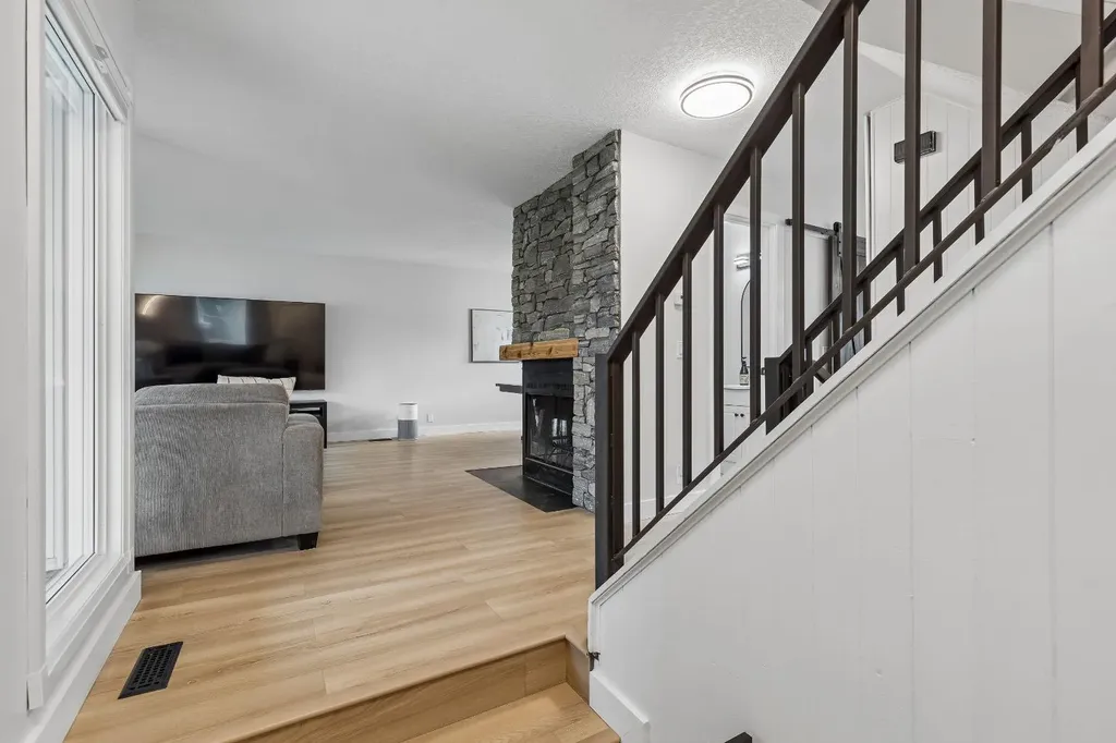 2129 Summerfield Boulevard SE Airdrie AB T4B 1X2