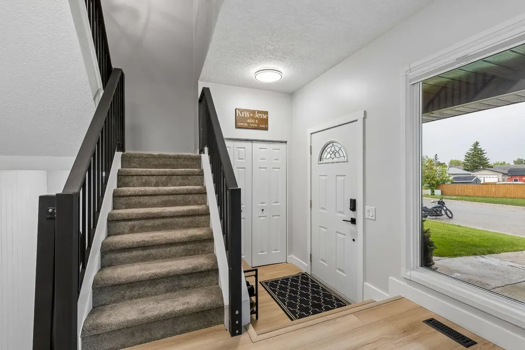 2129 Summerfield Boulevard SE Airdrie AB T4B 1X2