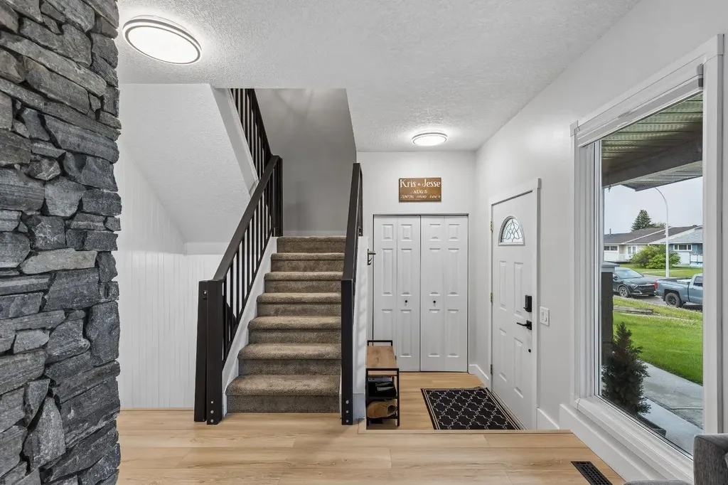 2129 Summerfield Boulevard SE Airdrie AB T4B 1X2