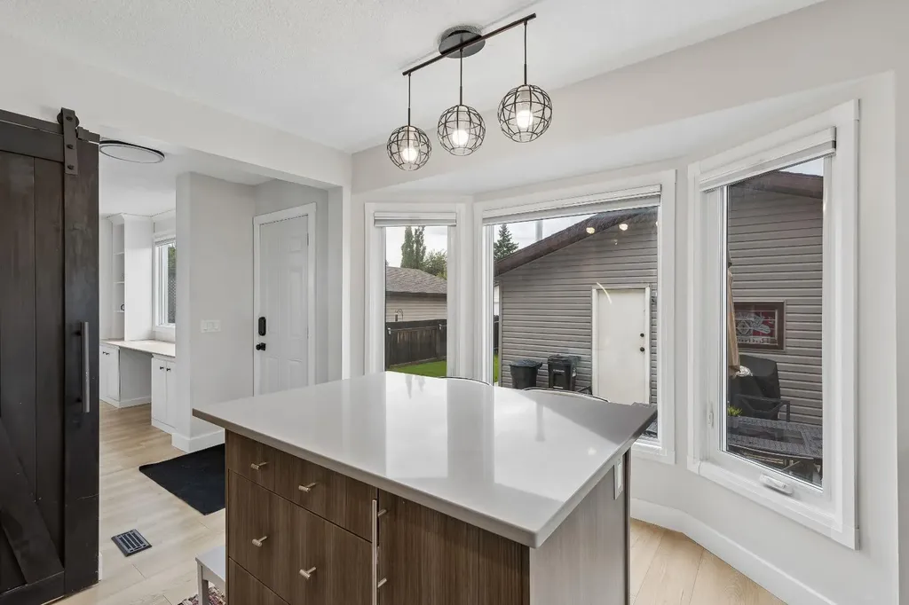 2129 Summerfield Boulevard SE Airdrie AB T4B 1X2