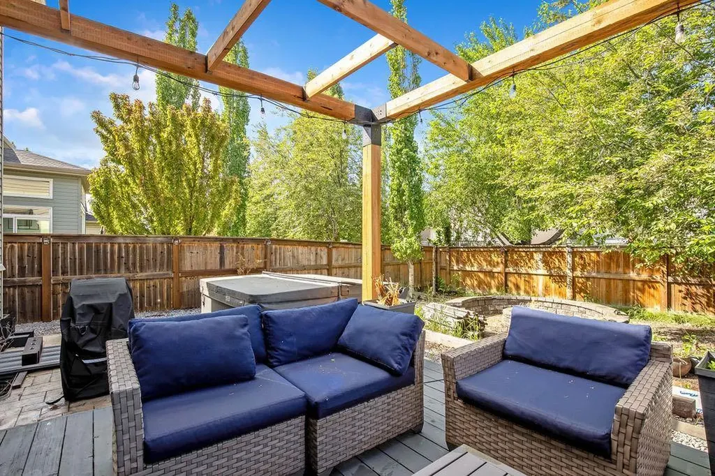 670 Chaparral Drive SE Calgary AB T2X3V6