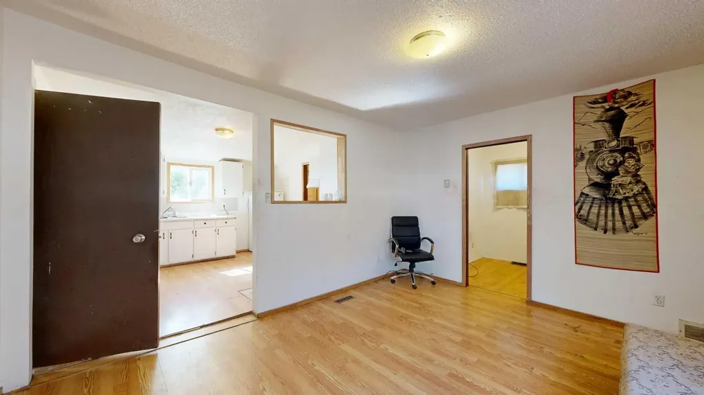 4712 54 Street Stettler AB T4K1B2