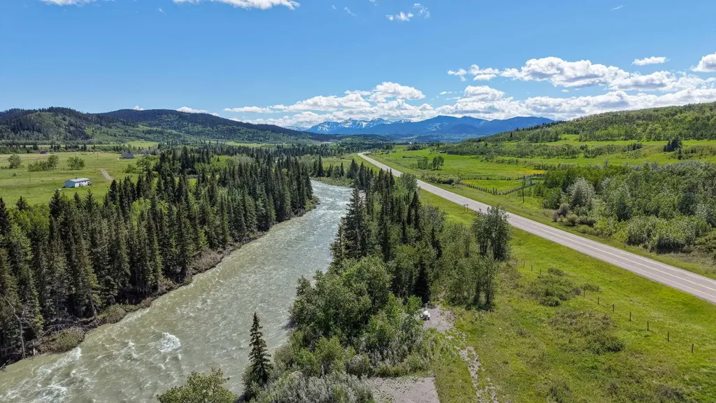 288139 658 Avenue W Rural Foothills County AB T0L 1H0