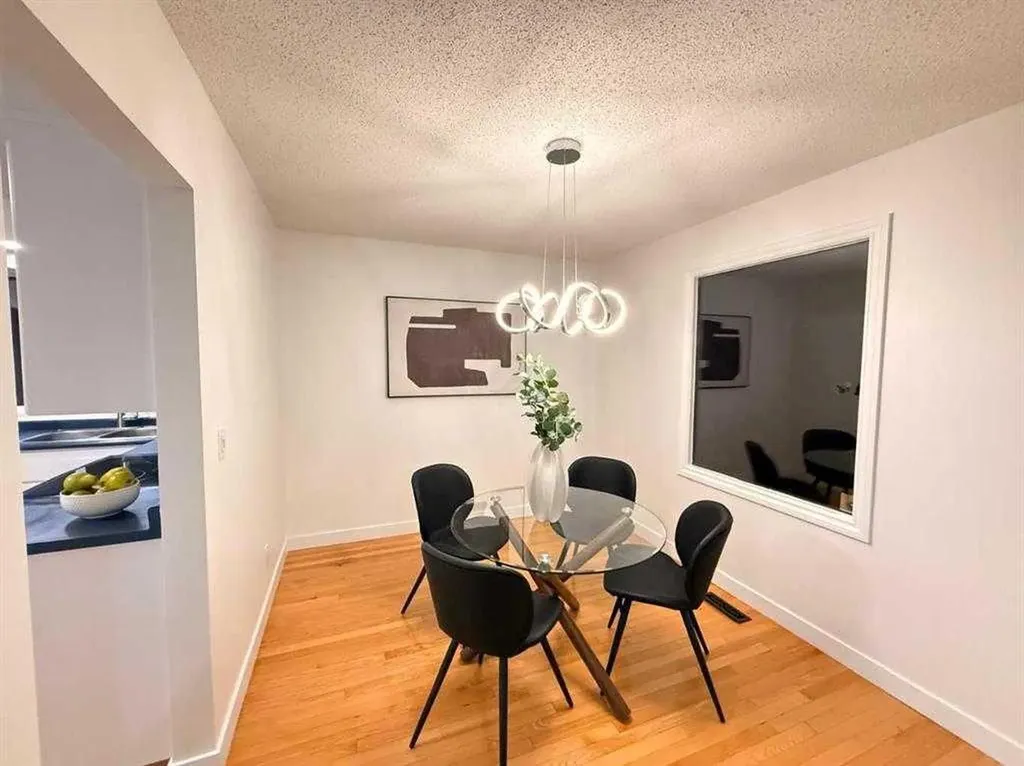 5632 Dalhousie Drive NW Calgary AB T3A1P9