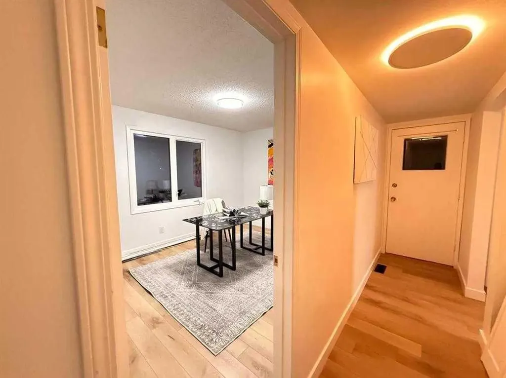 5632 Dalhousie Drive NW Calgary AB T3A1P9