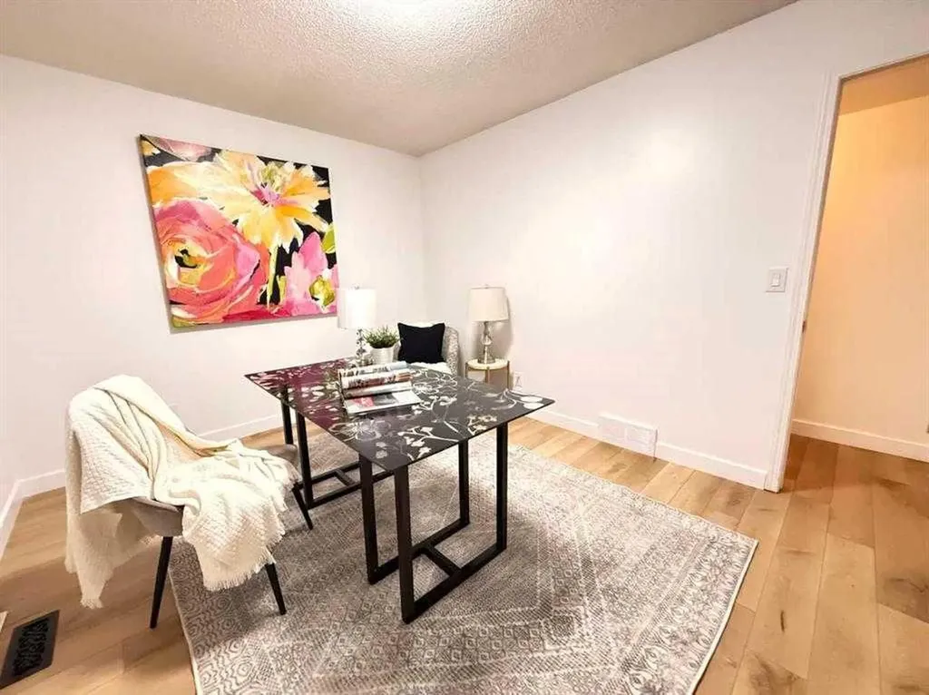 5632 Dalhousie Drive NW Calgary AB T3A1P9