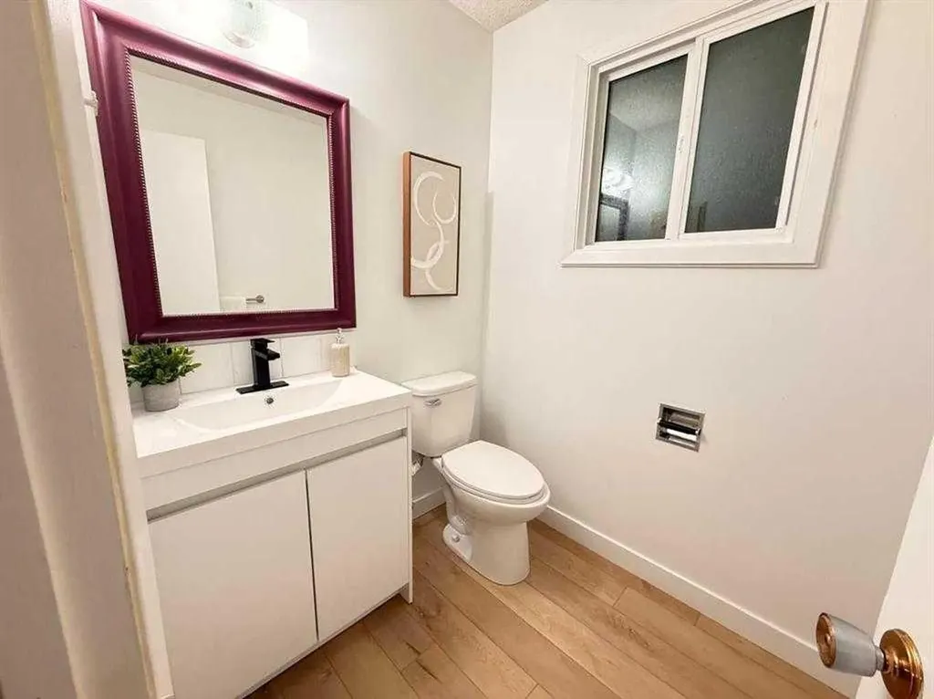 5632 Dalhousie Drive NW Calgary AB T3A1P9