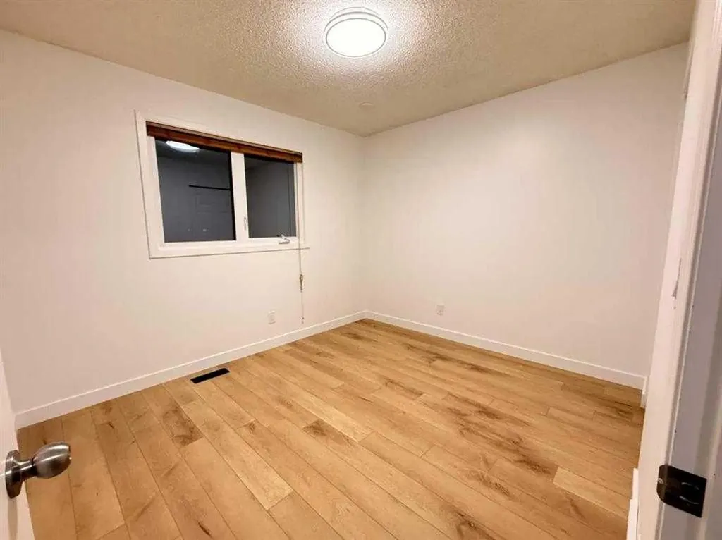 5632 Dalhousie Drive NW Calgary AB T3A1P9