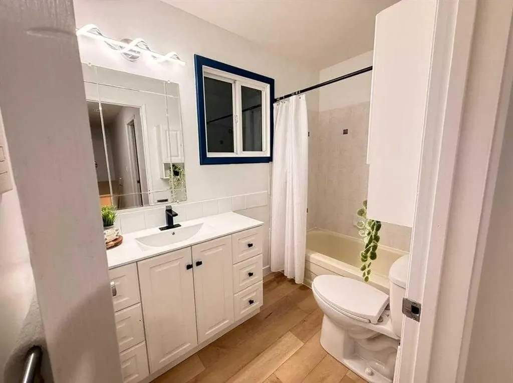 5632 Dalhousie Drive NW Calgary AB T3A1P9