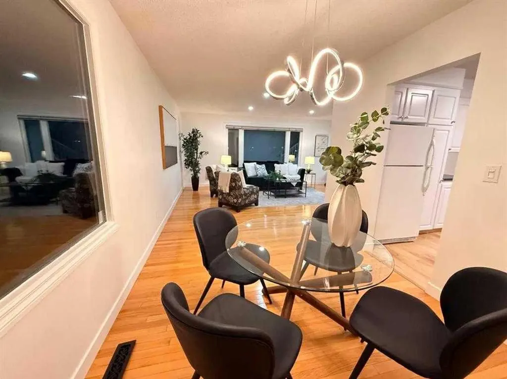 5632 Dalhousie Drive NW Calgary AB T3A1P9
