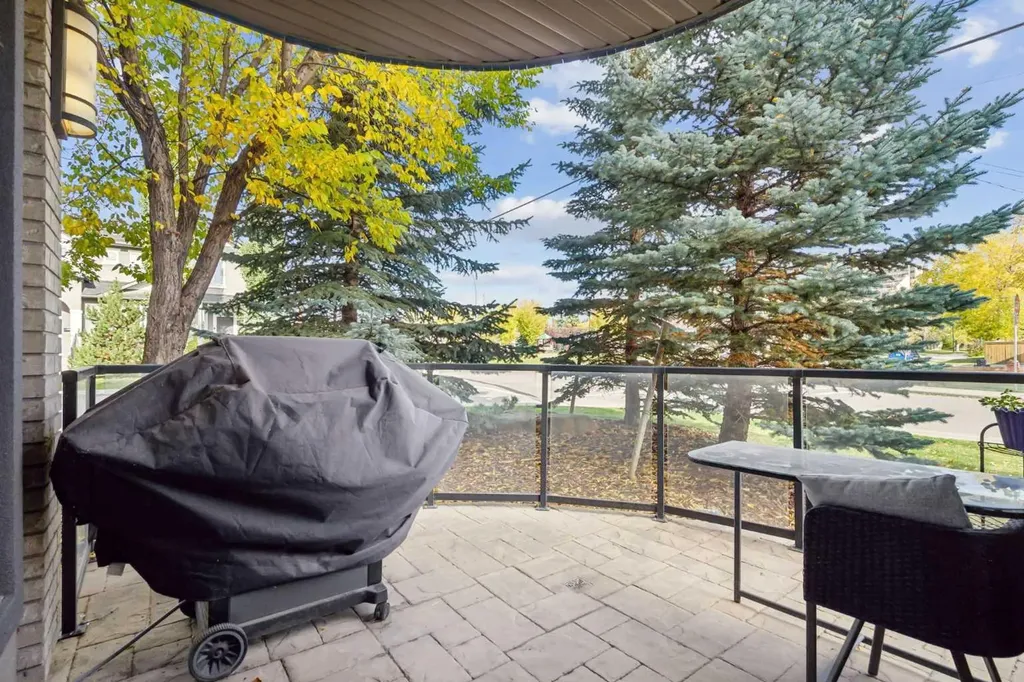 540 34 Street NW Calgary AB T2N 2X7