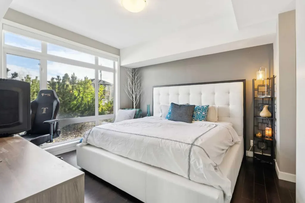 540 34 Street NW Calgary AB T2N 2X7