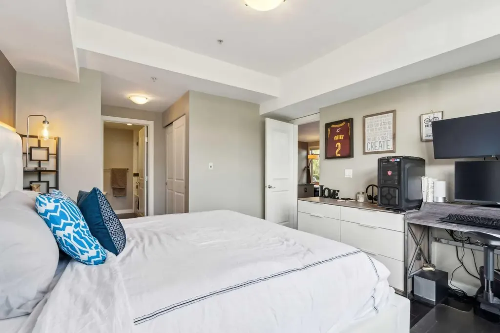 540 34 Street NW Calgary AB T2N 2X7