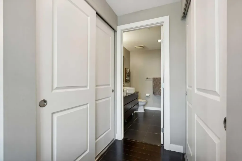540 34 Street NW Calgary AB T2N 2X7