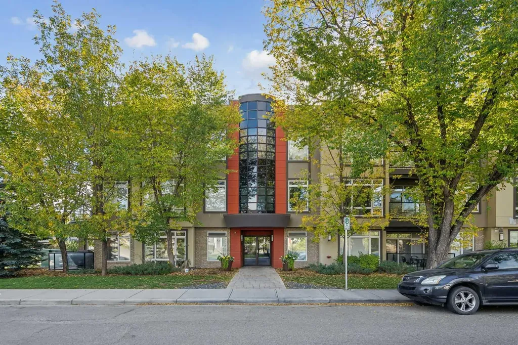540 34 Street NW Calgary AB T2N 2X7