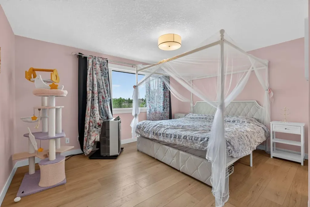 1012 Ranchlands Boulevard NW Calgary AB T3g1y1