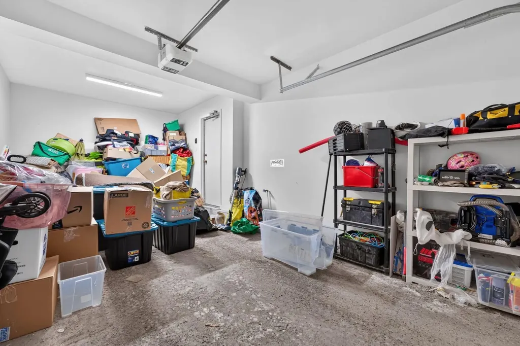 1012 Ranchlands Boulevard NW Calgary AB T3g1y1