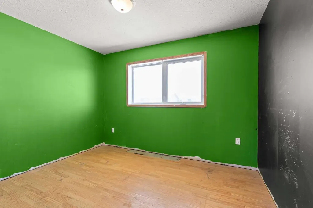 2385 Hatcher Drive NE Medicine Hat AB T1C1X5