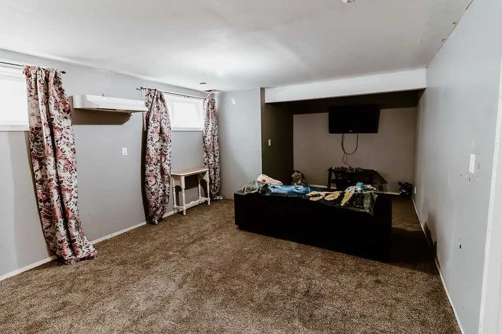 9010 Willow Drive Grande Prairie AB T8X 0G8
