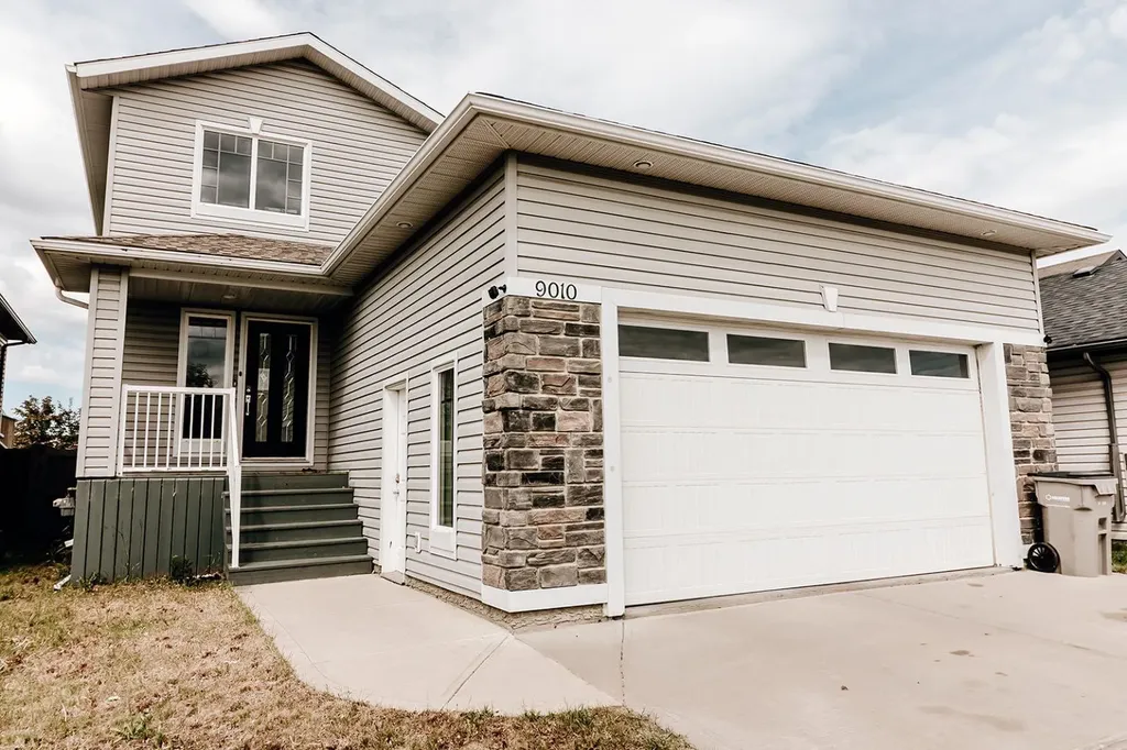 9010 Willow Drive Grande Prairie AB T8X 0G8