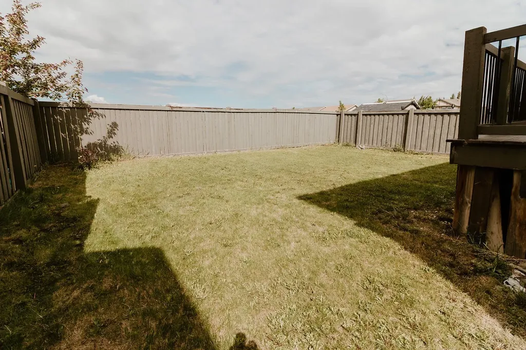 9010 Willow Drive Grande Prairie AB T8X 0G8