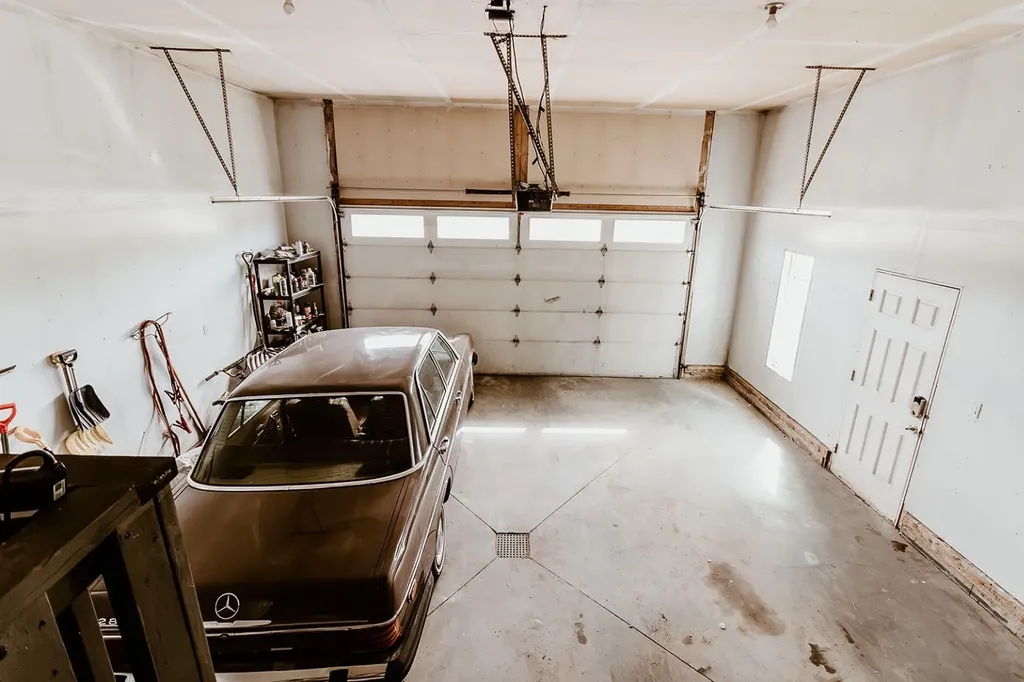 9010 Willow Drive Grande Prairie AB T8X 0G8