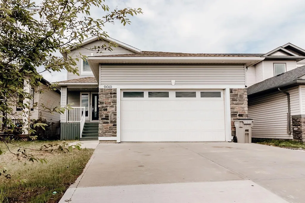 9010 Willow Drive Grande Prairie AB T8X 0G8
